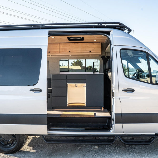 4X4 144" Mercedes Sprinter - Evergreen Dream