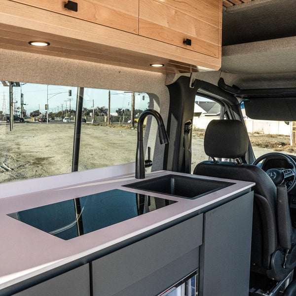 4X4 144" Mercedes Sprinter - Evergreen Dream