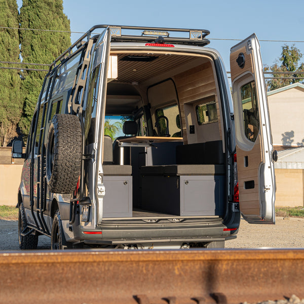 4X4 144 Mercedes Sprinter - Evergreen Dream II