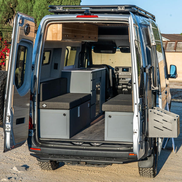 4X4 144" Mercedes Sprinter - Evergreen Dream