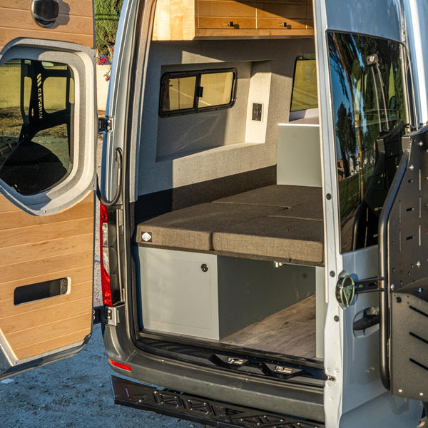 4X4 144" Mercedes Sprinter - Evergreen Dream