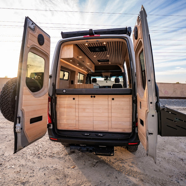 2025 AWD 144" California Coast