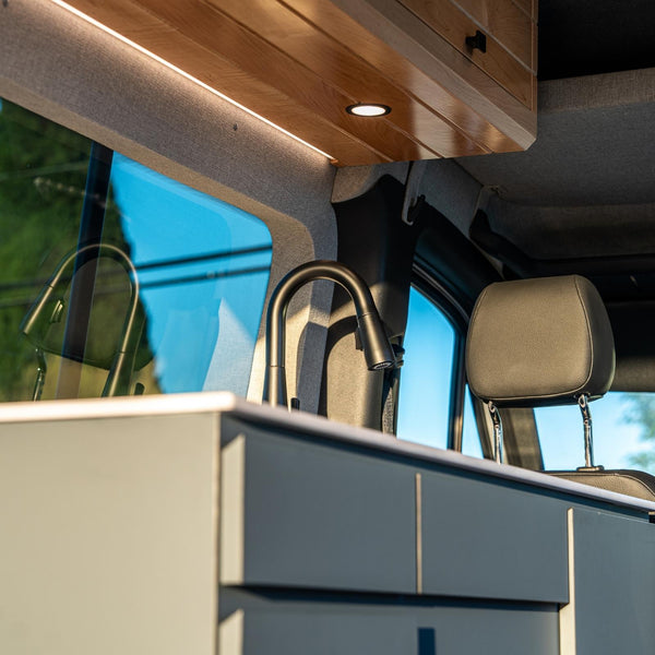 4X4 144" Mercedes Sprinter - Evergreen Dream