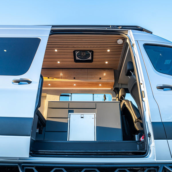 4X4 144" Mercedes Sprinter - Evergreen Dream