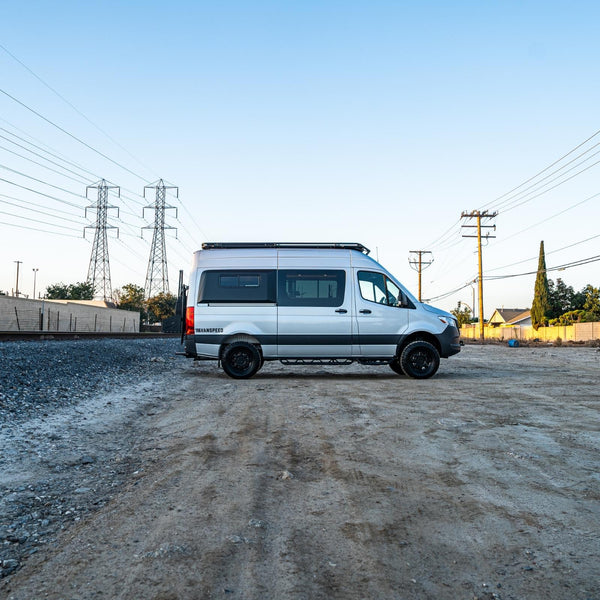 4X4 144" Mercedes Sprinter - Evergreen Dream