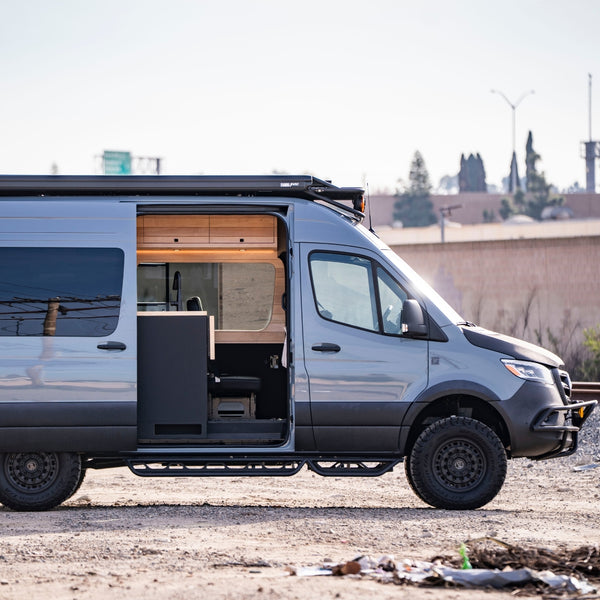 2025 AWD 144" Evergreen Dream II w Loft Bed