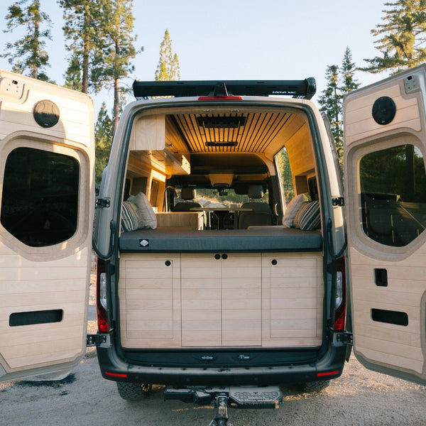 2025 AWD 144" Mercedes Sprinter California Coast