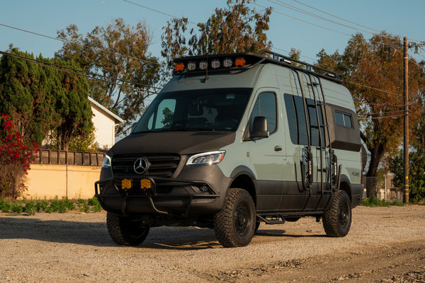 2025 AWD 144" Evergreen Dream II w Loft Bed