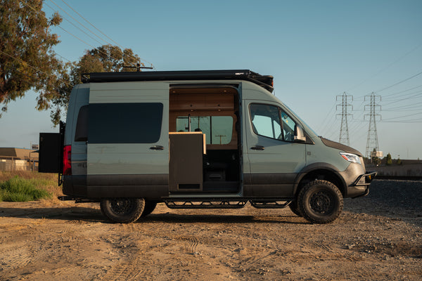 2025 AWD 144" Evergreen Dream II w Loft Bed