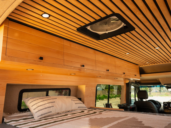 2023 AWD 144" Evergreen Dream II w Loft Bed