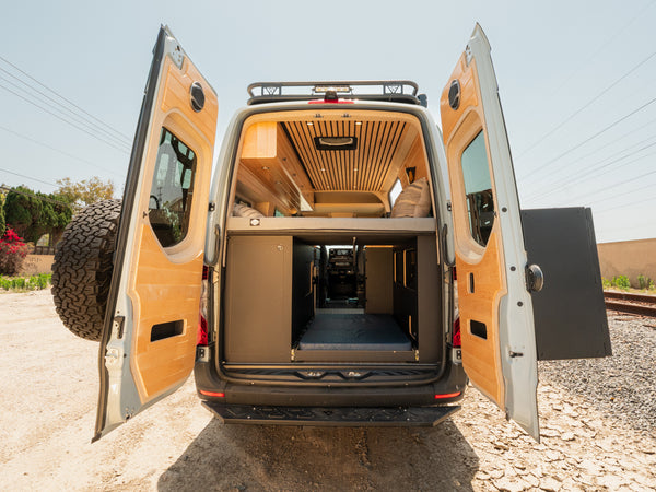 2025 AWD 144" Evergreen Dream II w Loft Bed