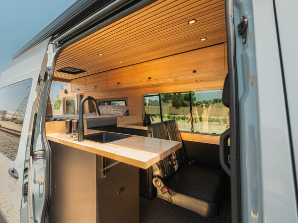 2023 AWD 144" Evergreen Dream II w Loft Bed