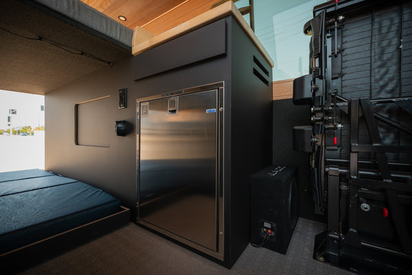 2023 AWD 144" Evergreen Dream II w Loft Bed