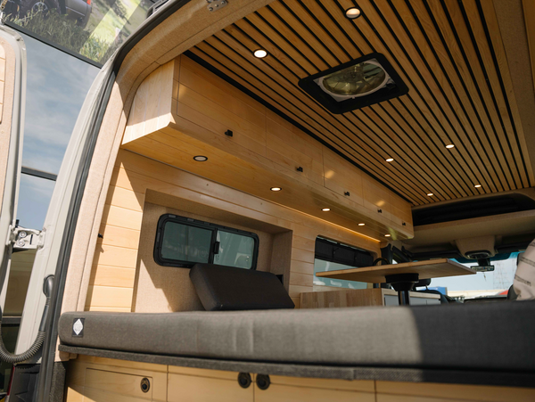 2025 AWD 144" Mercedes Sprinter California Coast