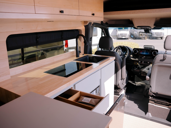 2025 AWD 144" Mercedes Sprinter California Coast