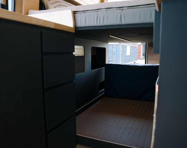 2025 Evergreen Dream II w Loft Bed