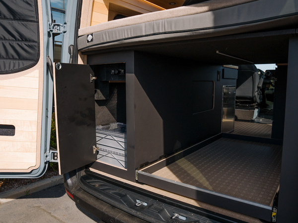 2025 Evergreen Dream II w Loft Bed