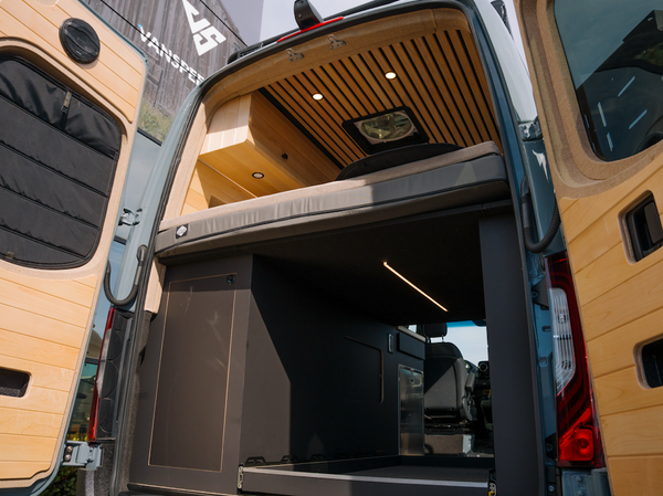 2025 Evergreen Dream II w Loft Bed