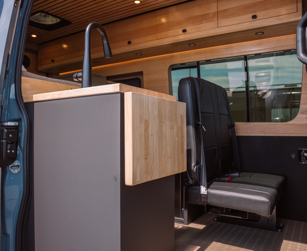 2025 Evergreen Dream II w Loft Bed